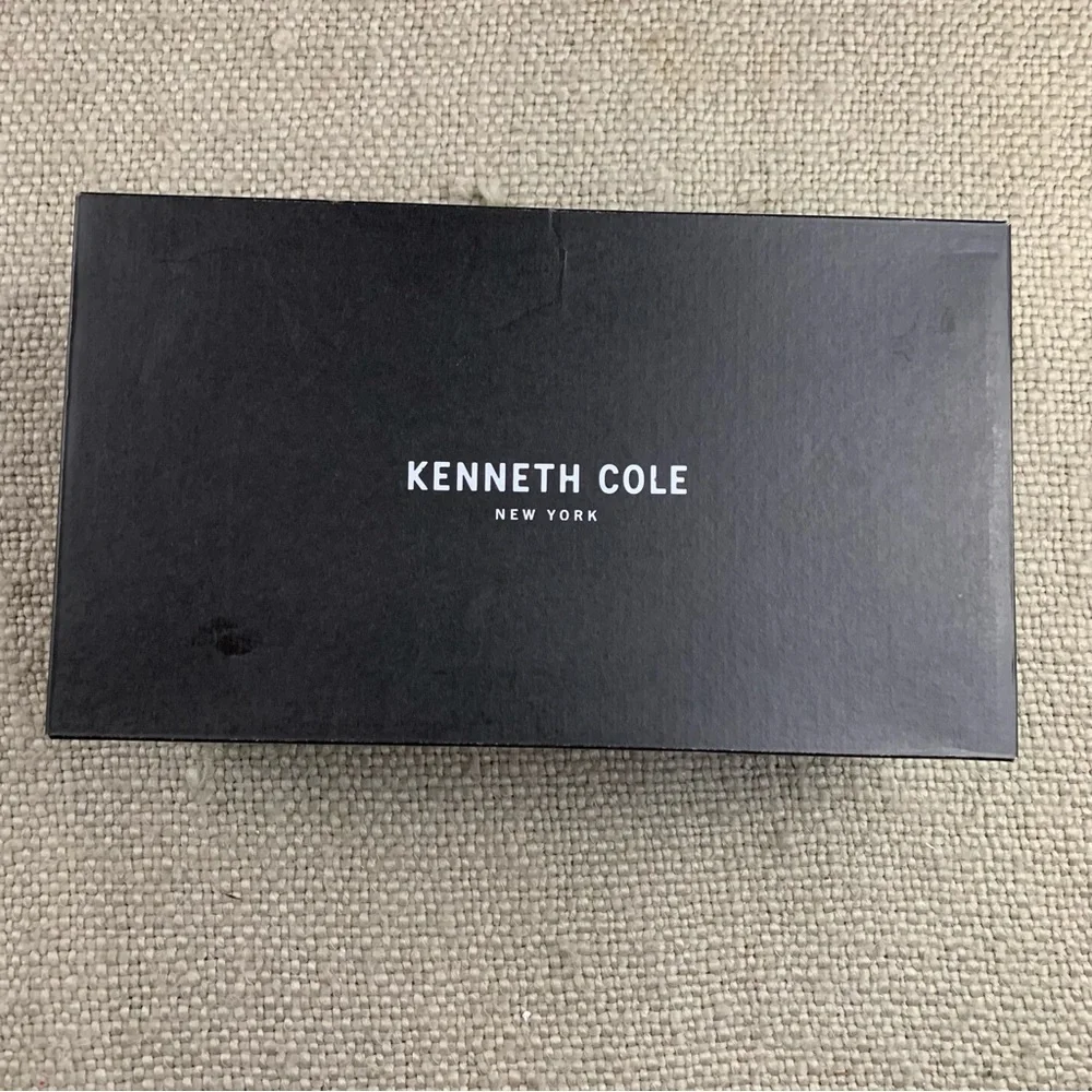 Kenneth Cole slip in casual shoe